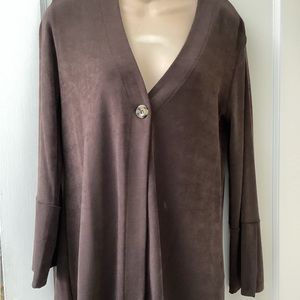 Chico's Travelers One Button Top Brown Size 0 NWT